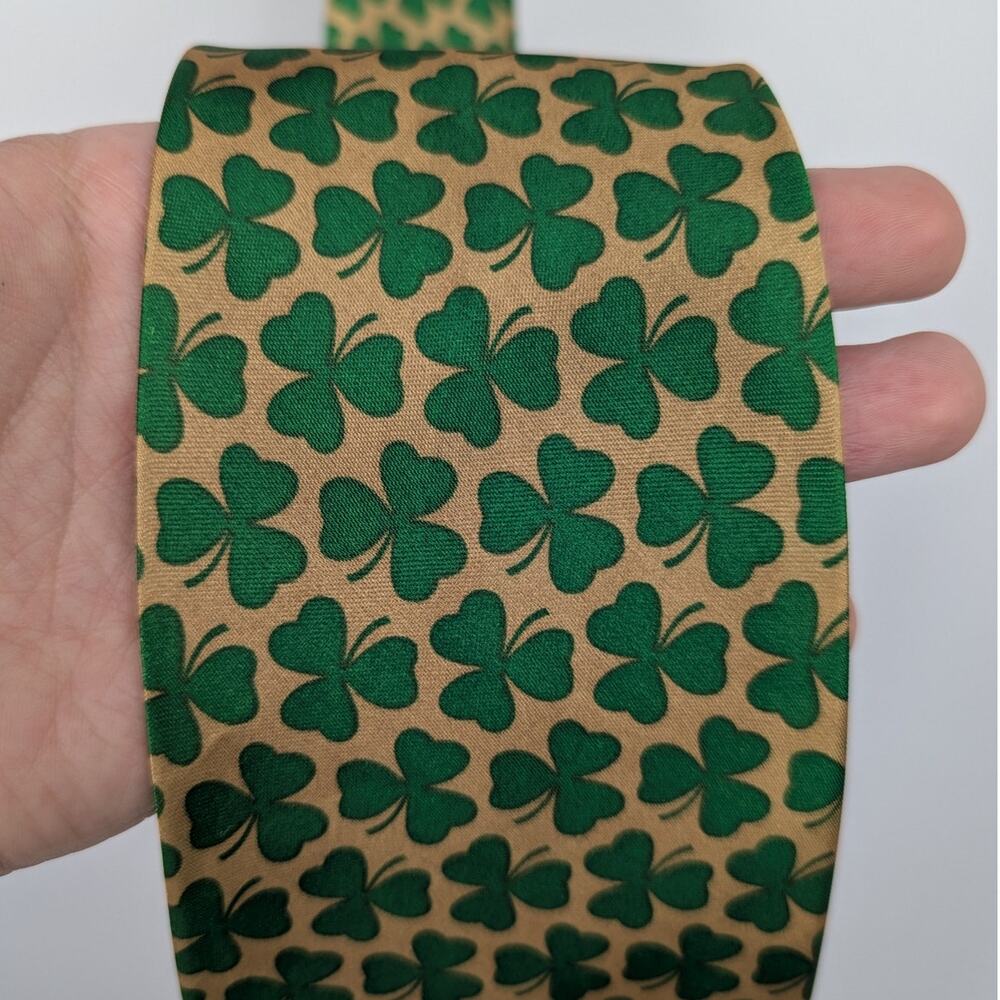 Fun & Festive Green and Gold Clover Themed St. Paddy's Day Tie St Patrick's Day